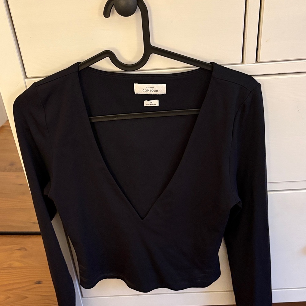 Aritzia Black Long-Sleeve Deep V Crop Top